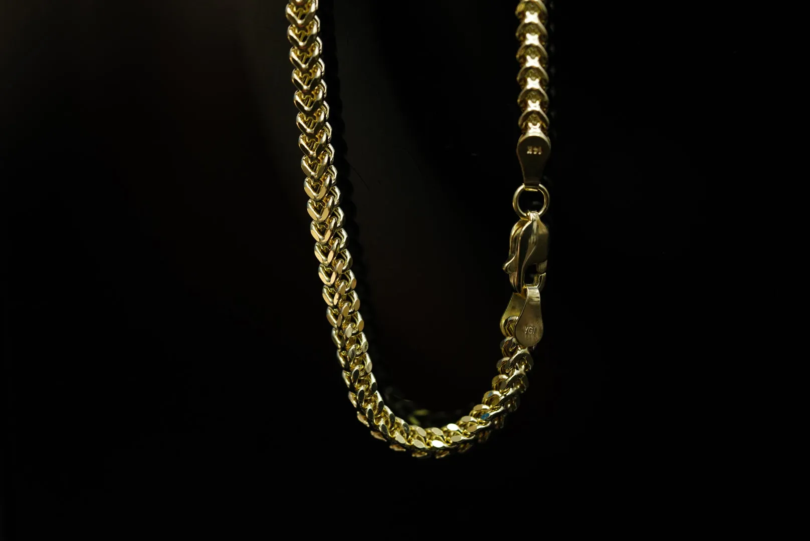 14k Classic Luxury – Medium Franco Chain That Defines Style and Durability