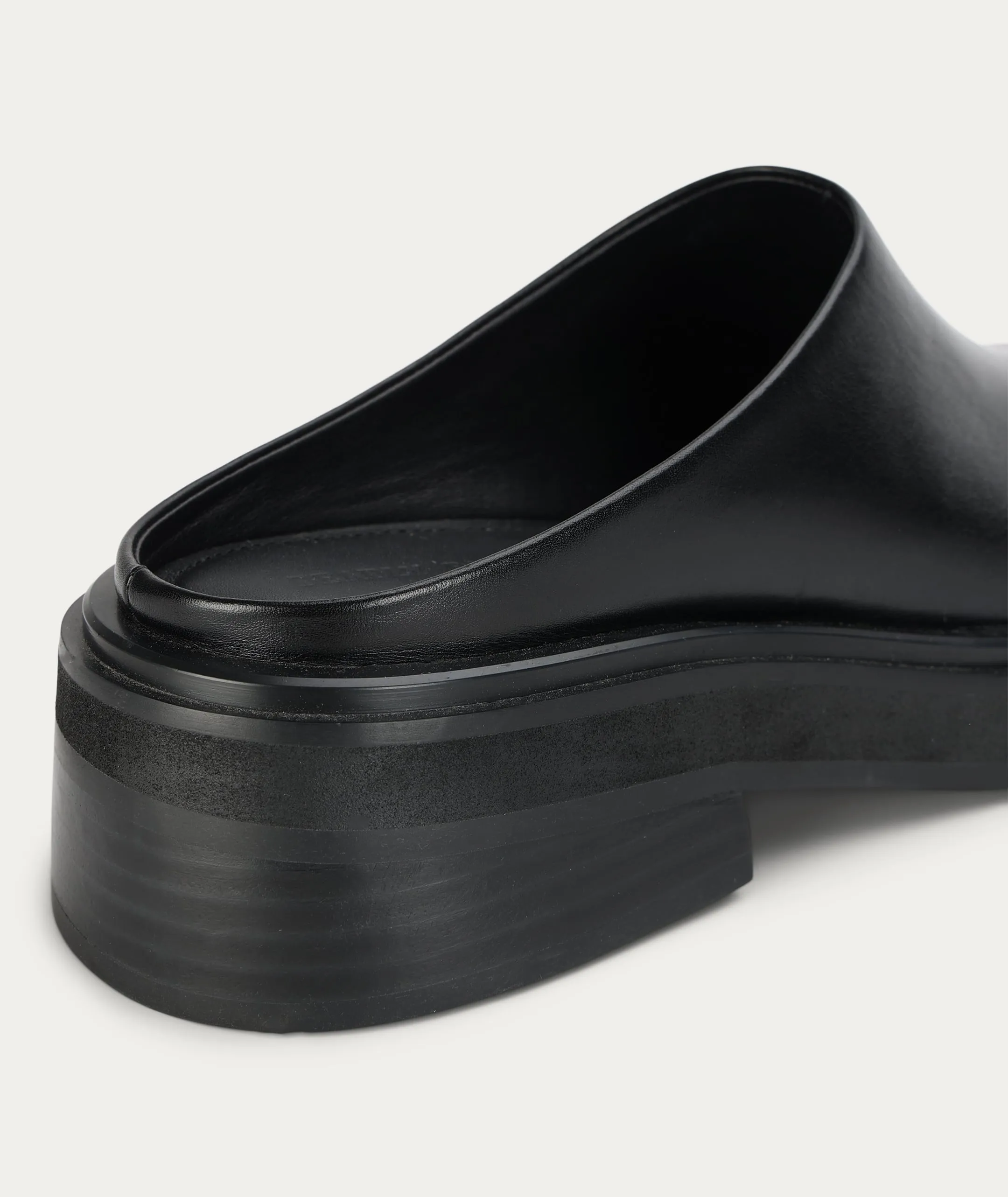 Apollo Mule - Black