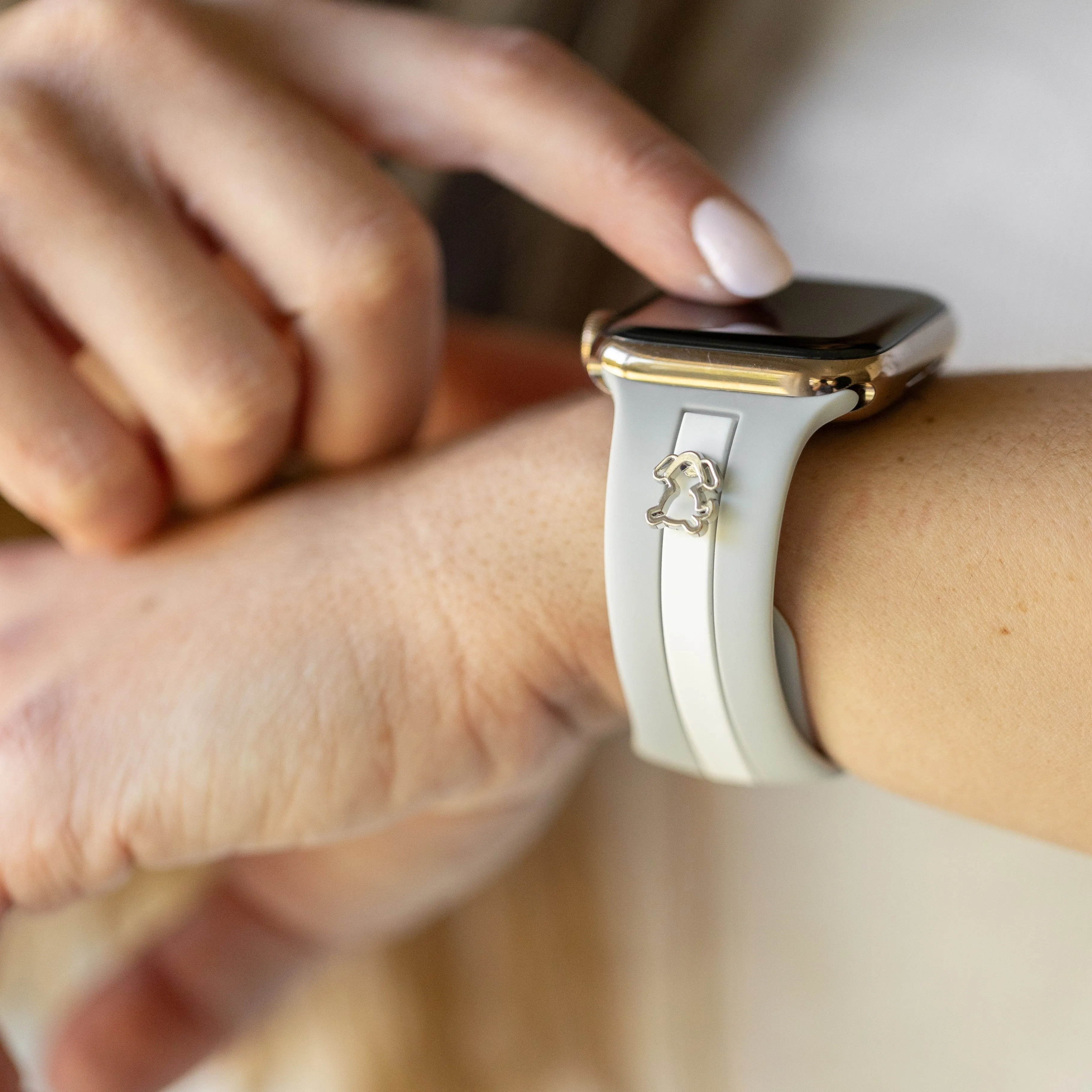 Skye Gray & White Smart Watch Band